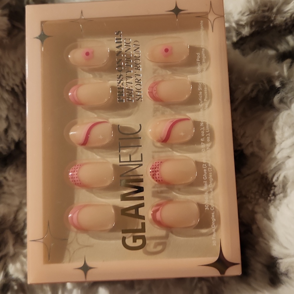 Glamnetic pretty pinic nib